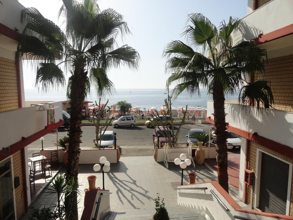 Hotel Miramare Cirò Marina Buitenkant foto