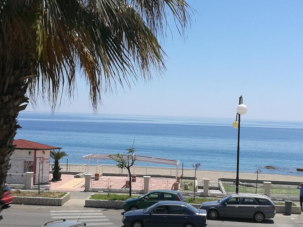 Hotel Miramare Cirò Marina Buitenkant foto