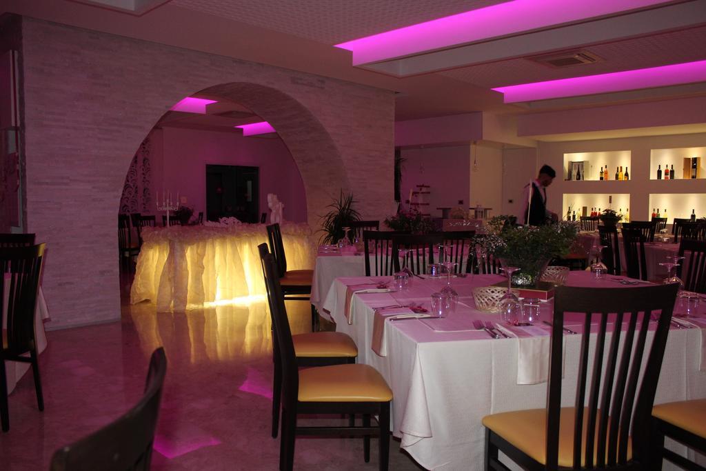 Hotel Miramare Cirò Marina Buitenkant foto