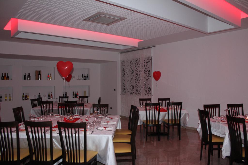 Hotel Miramare Cirò Marina Buitenkant foto